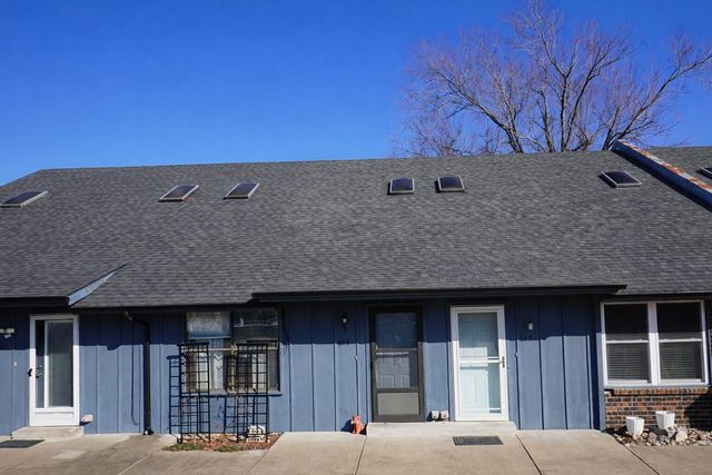 613 S Broadway Street, Grove, OK 74344