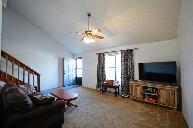 613 S Broadway Street, Grove, OK 74344