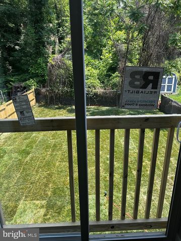 4 AKIN AVE, Capitol Heights, MD 20743