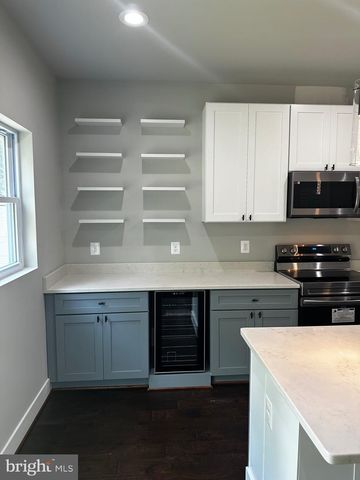 4 AKIN AVE, Capitol Heights, MD 20743