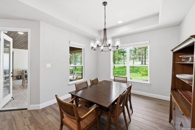 125 N TRANQUILITY DR, La Vernia, TX 78121