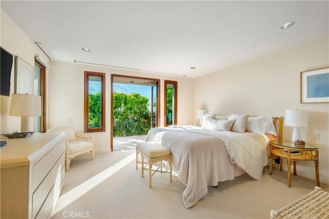 49 Lagunita Drive, Laguna Beach, CA 92651