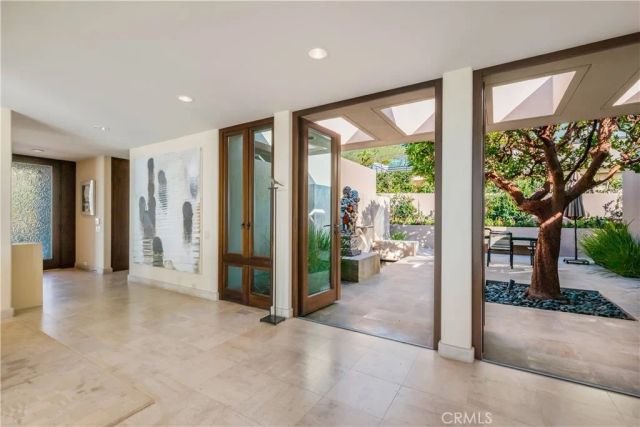 49 Lagunita Drive, Laguna Beach, CA 92651