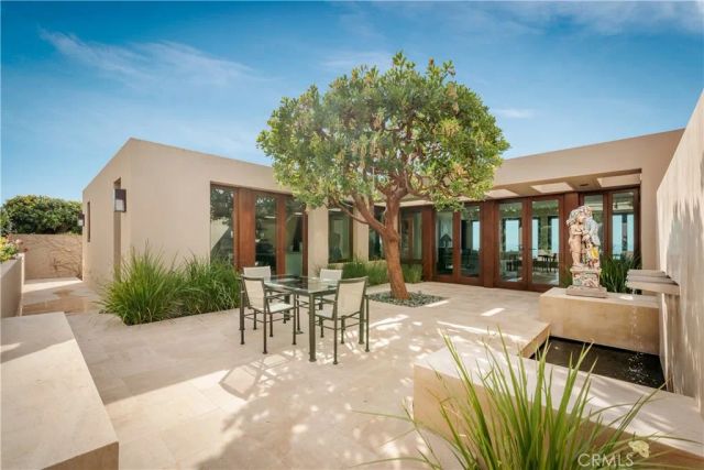 49 Lagunita Drive, Laguna Beach, CA 92651