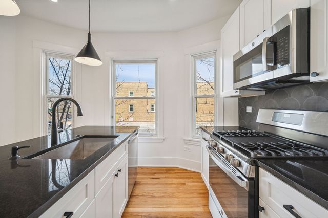 1928 Harrison Street 2, Evanston, IL 60201