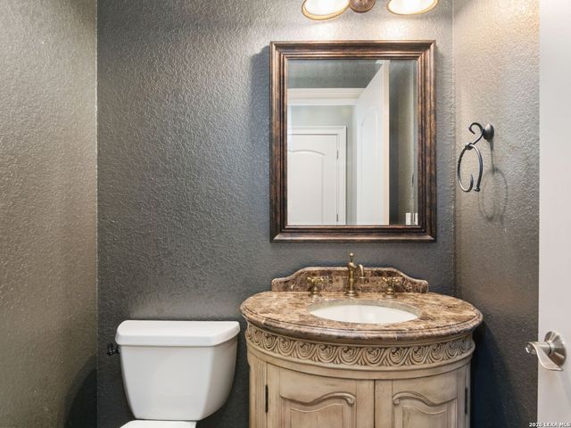 123 Eaton St Apt 104, San Antonio, TX 78209