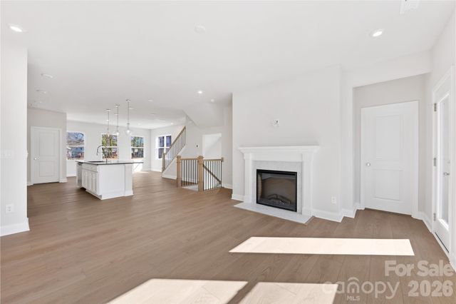 905 Archway Lane, Charlotte, NC 28217