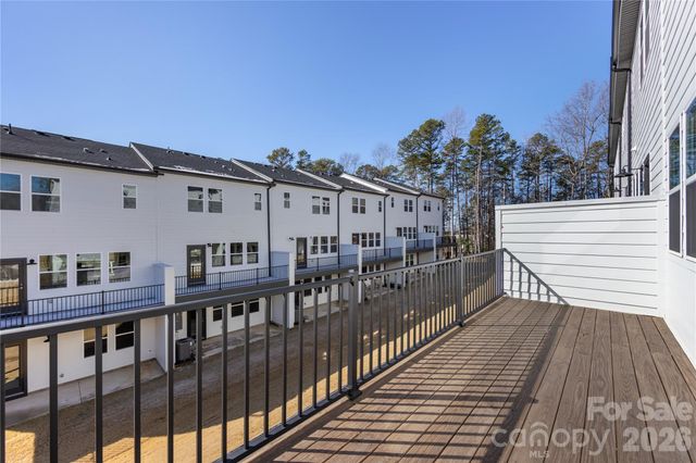 905 Archway Lane, Charlotte, NC 28217