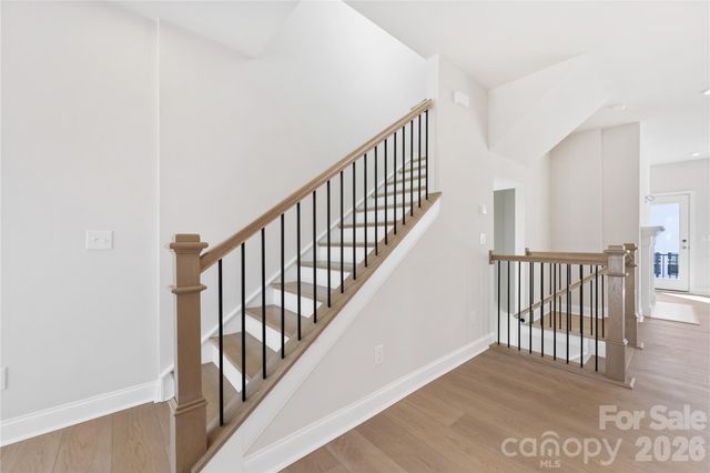 905 Archway Lane, Charlotte, NC 28217