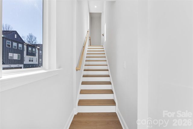 905 Archway Lane, Charlotte, NC 28217