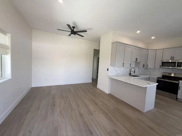 3204 Neosho Place, San Diego, CA 92117