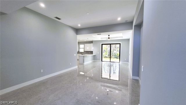 532 41st AVE NE, Naples, FL 34120