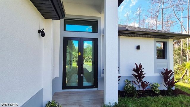 532 41st AVE NE, Naples, FL 34120