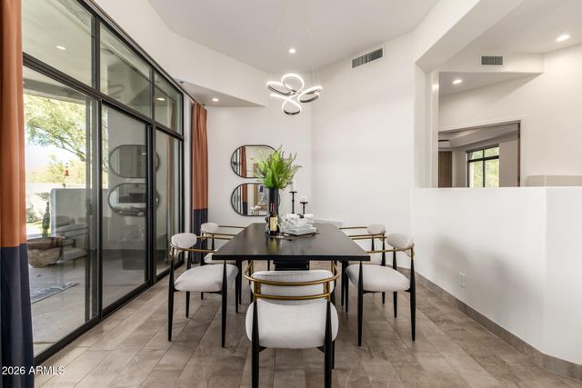 8118 E SADDLE HORN Road, Scottsdale, AZ 85255