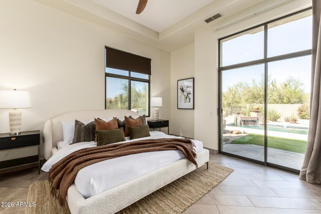 8118 E SADDLE HORN Road, Scottsdale, AZ 85255