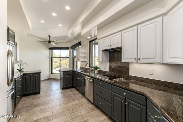 8118 E SADDLE HORN Road, Scottsdale, AZ 85255