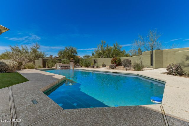 8118 E SADDLE HORN Road, Scottsdale, AZ 85255