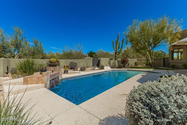 8118 E SADDLE HORN Road, Scottsdale, AZ 85255