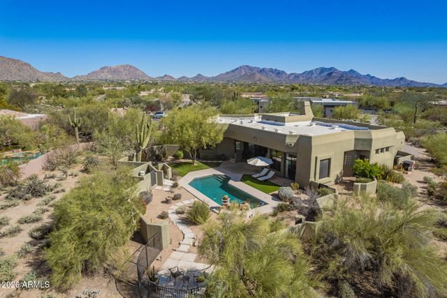 8118 E SADDLE HORN Road, Scottsdale, AZ 85255