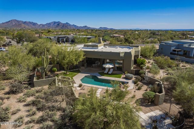 8118 E SADDLE HORN Road, Scottsdale, AZ 85255