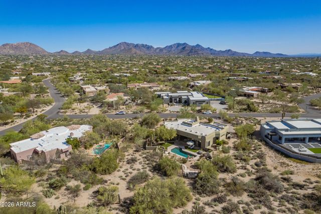 8118 E SADDLE HORN Road, Scottsdale, AZ 85255