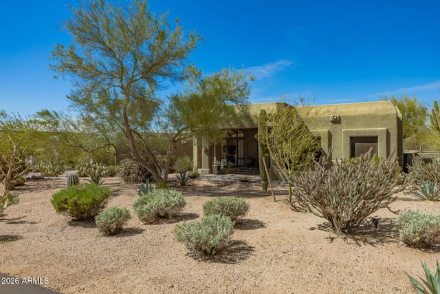 8118 E SADDLE HORN Road, Scottsdale, AZ 85255