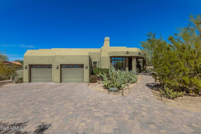 8118 E SADDLE HORN Road, Scottsdale, AZ 85255