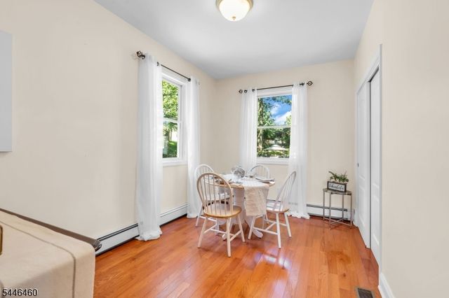104 Bishops Rock Rd, Hopatcong Boro, NJ 07843