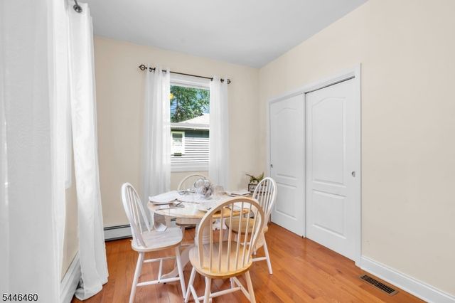 104 Bishops Rock Rd, Hopatcong Boro, NJ 07843