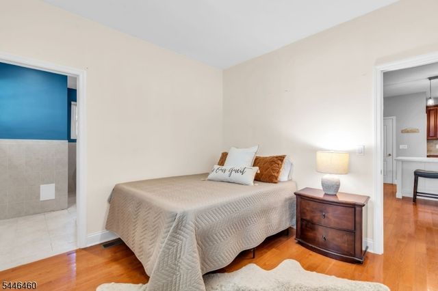 104 Bishops Rock Rd, Hopatcong Boro, NJ 07843