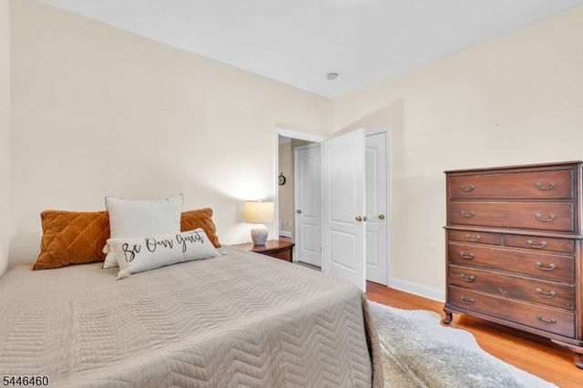 104 Bishops Rock Rd, Hopatcong Boro, NJ 07843