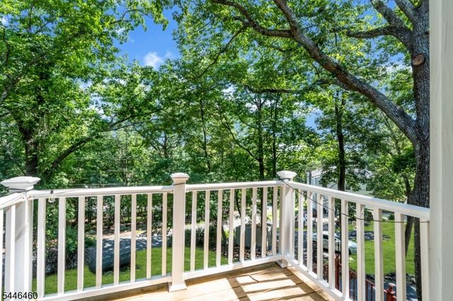 104 Bishops Rock Rd, Hopatcong Boro, NJ 07843