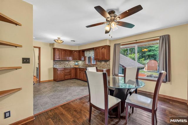 42 Goldfinch Lane, West Milford, NJ 07421