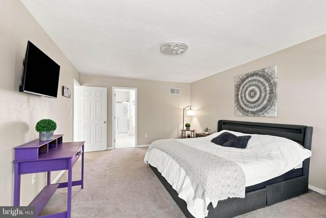 1510 GLENLEIGH DR, York, PA 17404