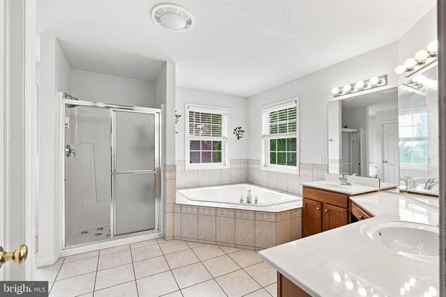 1510 GLENLEIGH DR, York, PA 17404