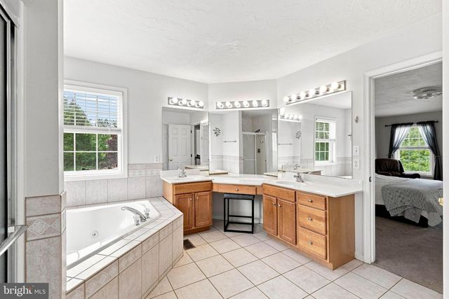 1510 GLENLEIGH DR, York, PA 17404