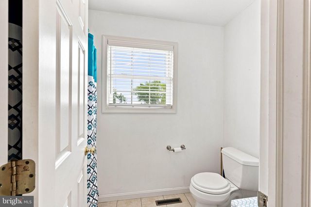 1510 GLENLEIGH DR, York, PA 17404