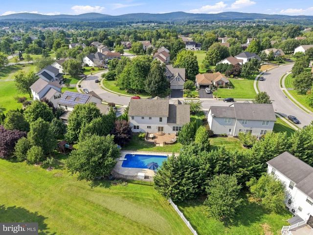 1510 GLENLEIGH DR, York, PA 17404