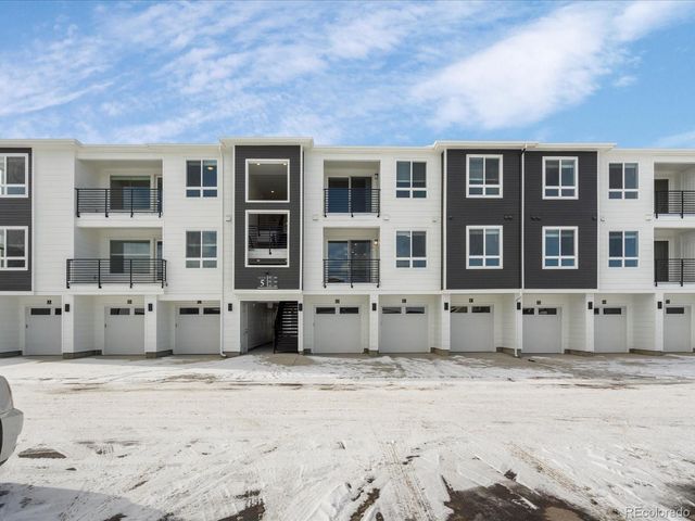 6153 N Ceylon Street 308, Denver, CO 80249