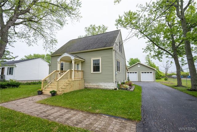 4663 Milestrip Road, Hamburg, NY 14219