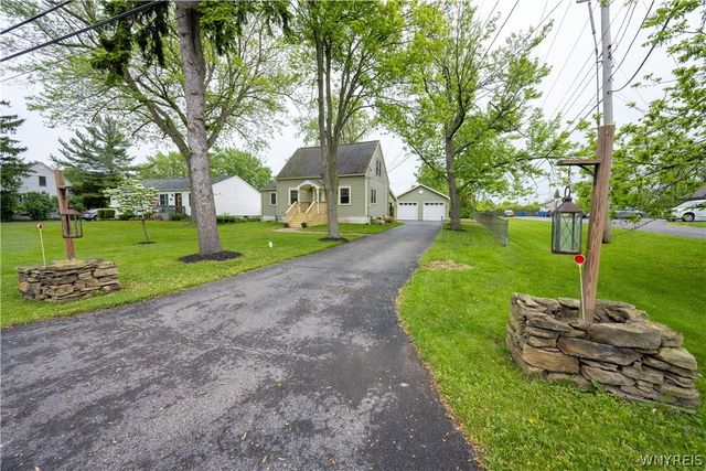 4663 Milestrip Road, Hamburg, NY 14219