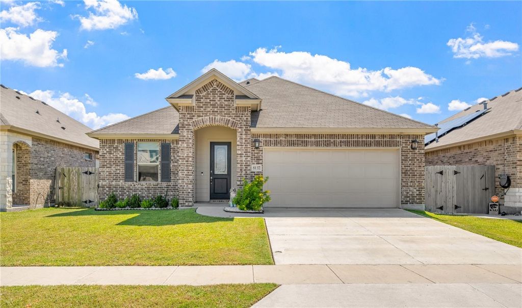 8137 Luz De Luna St, Corpus Christi, TX 78414