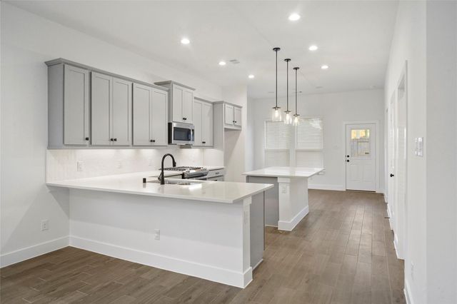 160 Lukewood Circle, Conroe, TX 77318