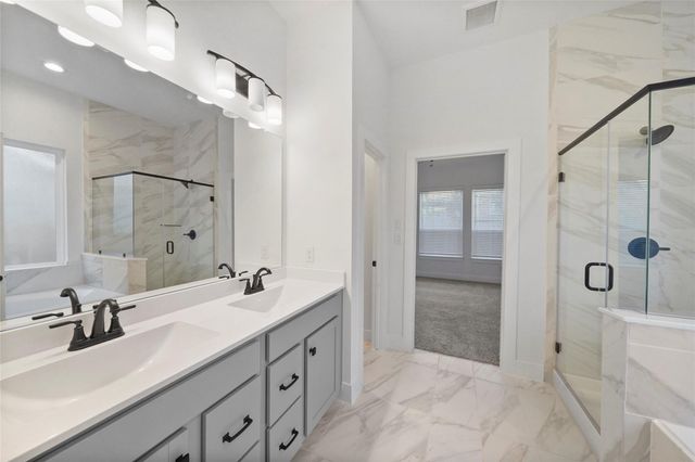 160 Lukewood Circle, Conroe, TX 77318