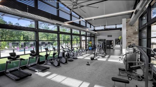 160 Lukewood Circle, Conroe, TX 77318