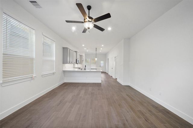 160 Lukewood Circle, Conroe, TX 77318
