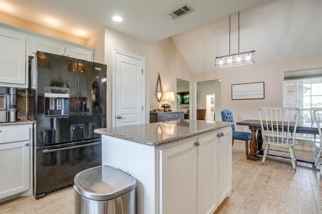 112 Tigers Eye Court, Weatherford, TX 76087