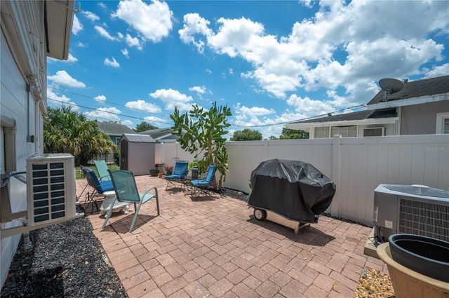 1102 MELTON AVENUE, Lakeland, FL 33803
