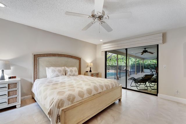 7379 London Lane, Boca Raton, FL 33433