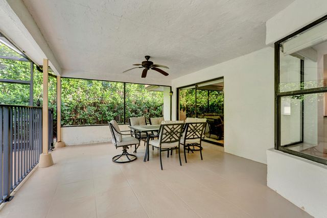 7379 London Lane, Boca Raton, FL 33433